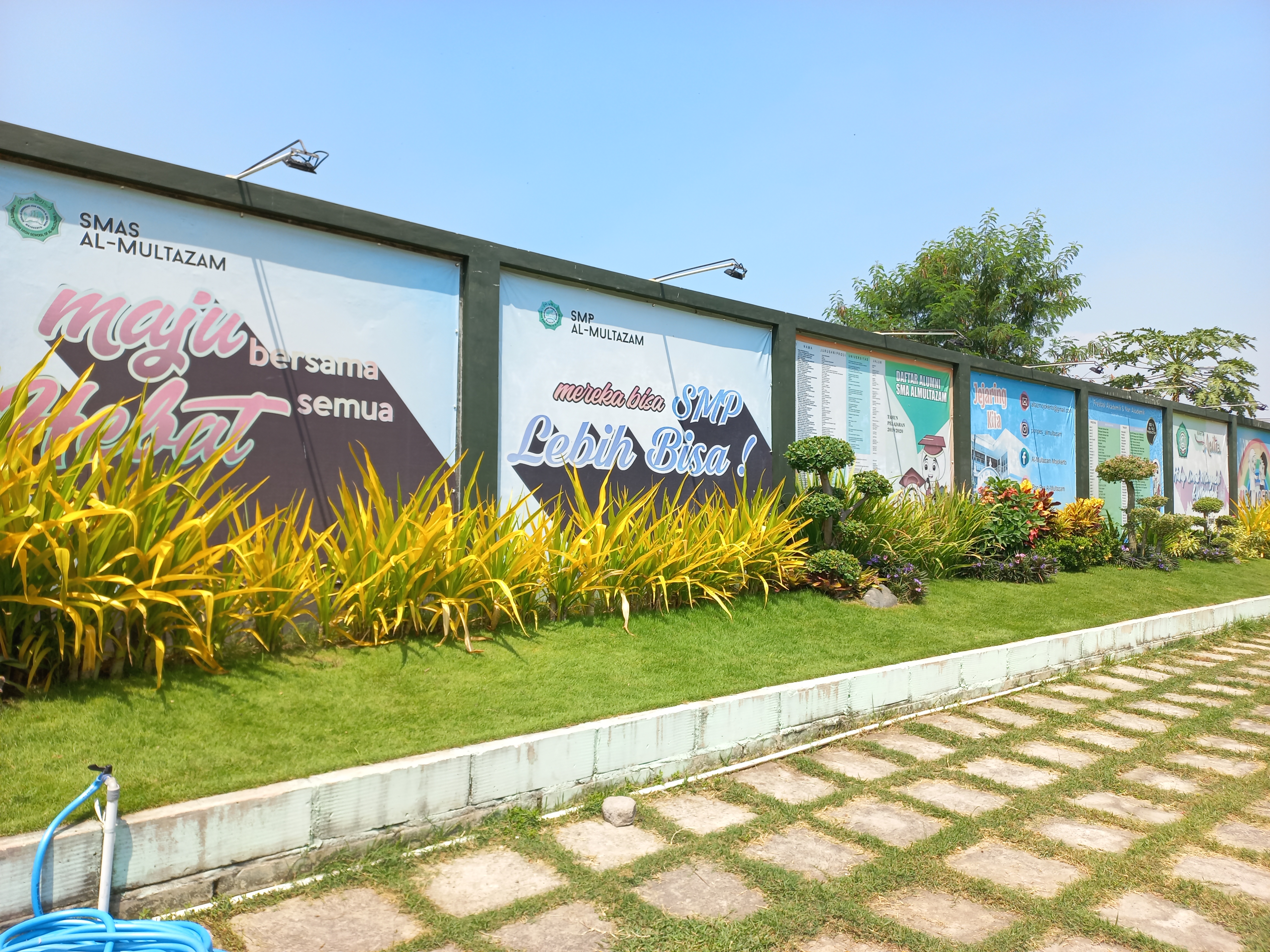 Taman Literasi Belakang